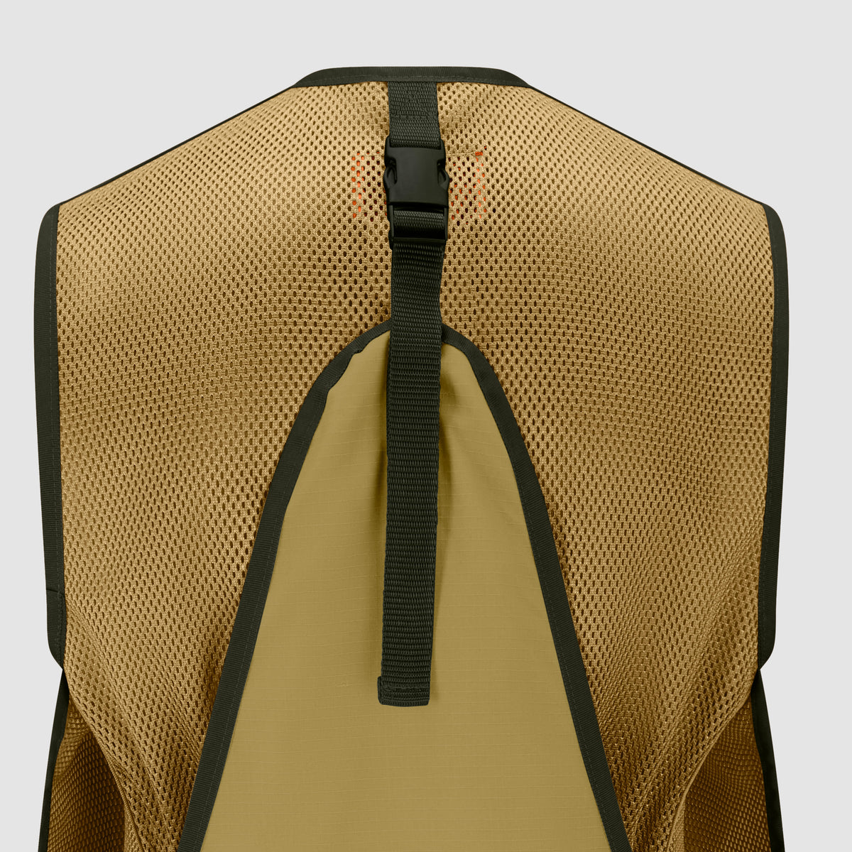 Field Vest Cinched Coyote