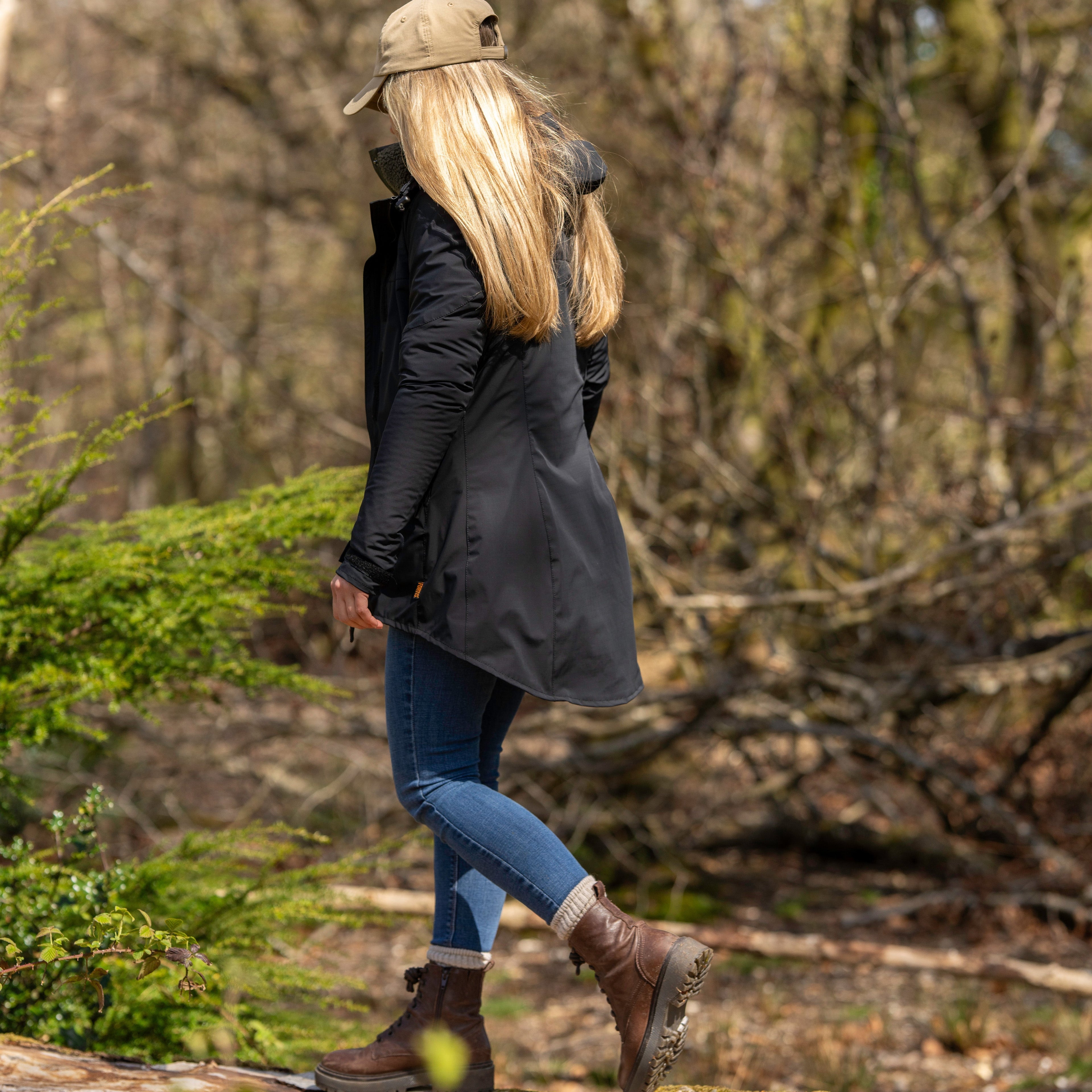 Womens Rainshield Jacket Coyote