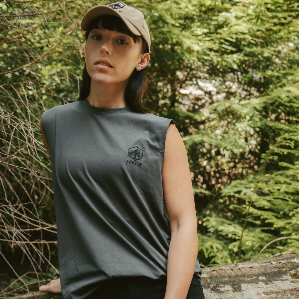 Fortis® Grey Emblem Vest - Image 2